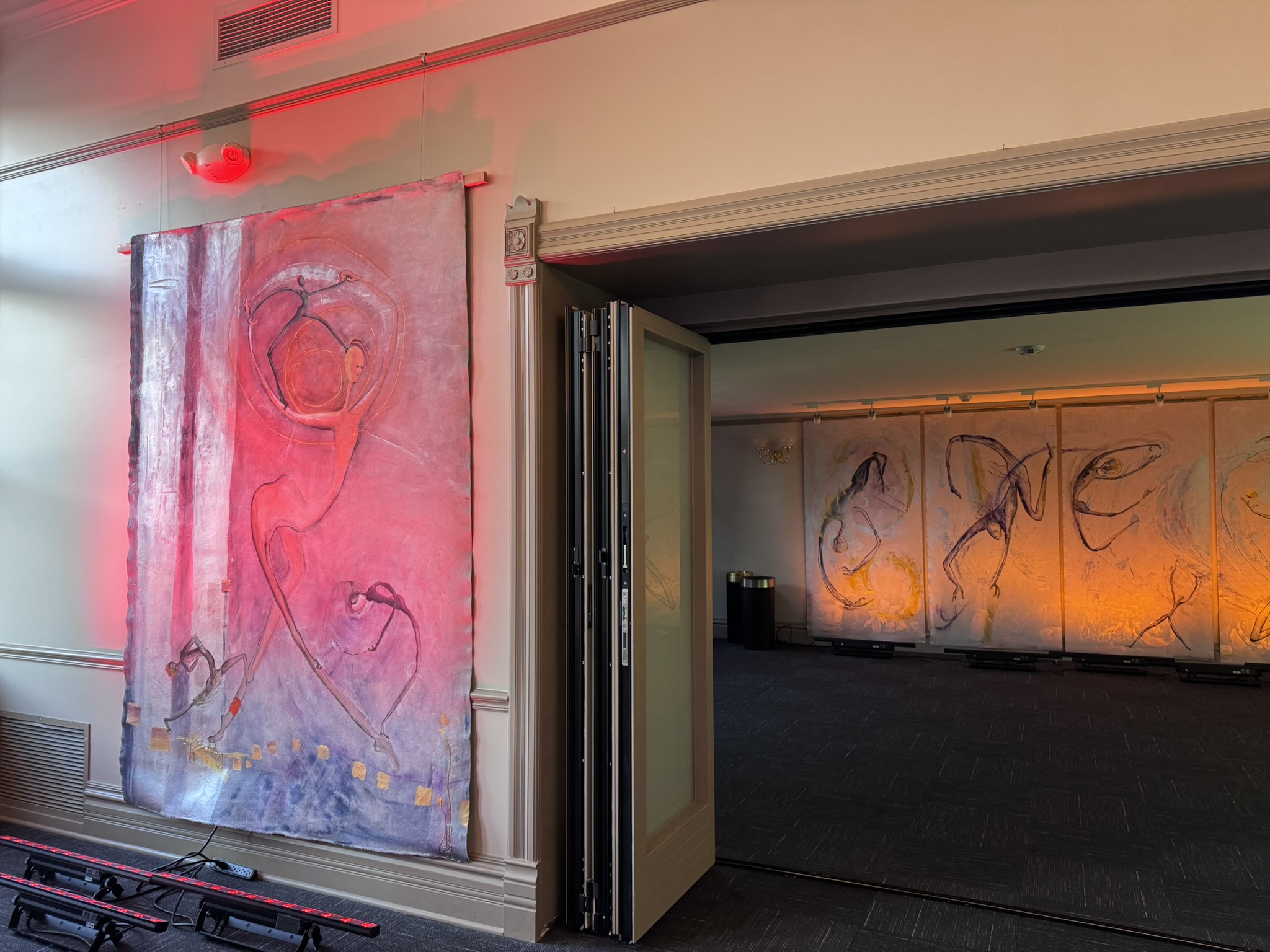 STAGE RIGHT gallery images